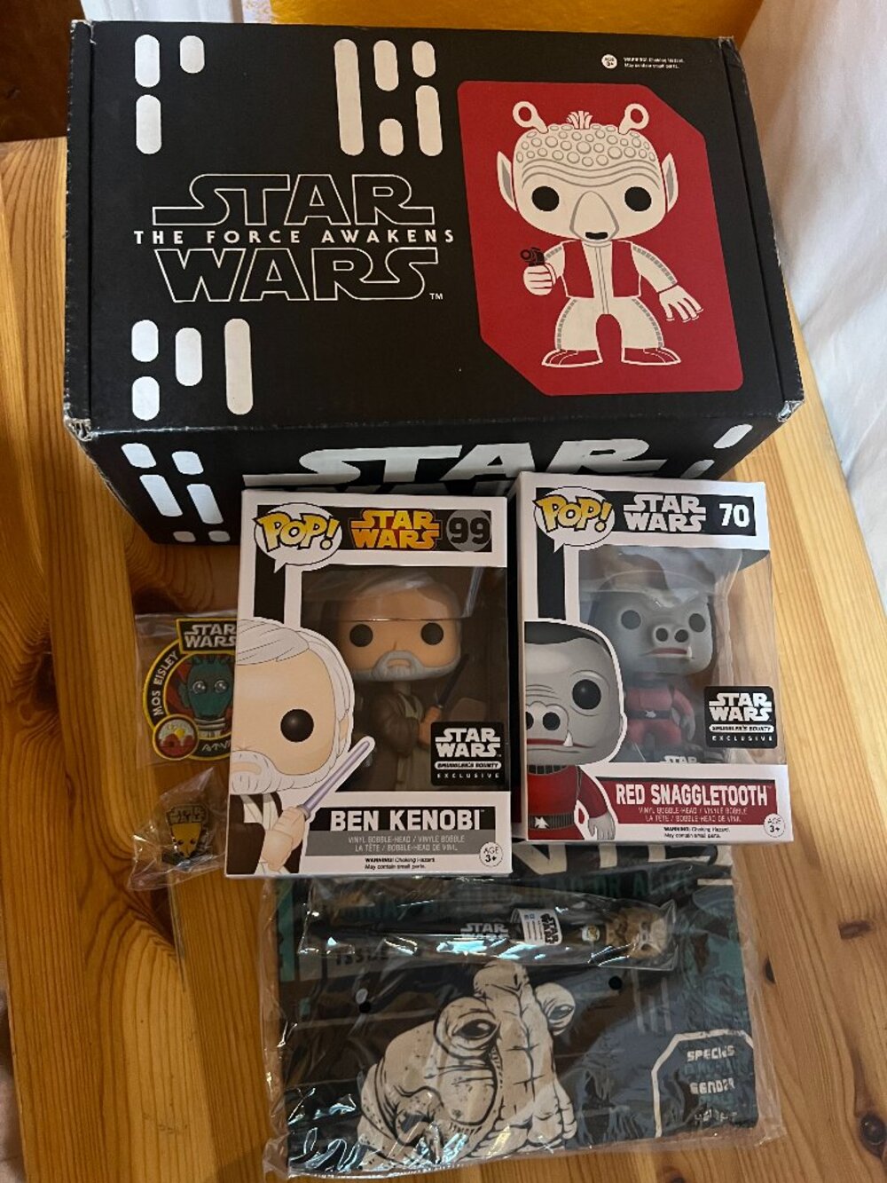FUNKO POP! STAR WARS THE FORCE AWAKENS SMUGGLERS BOUNTY BOX Cantina SIZE LARGE U